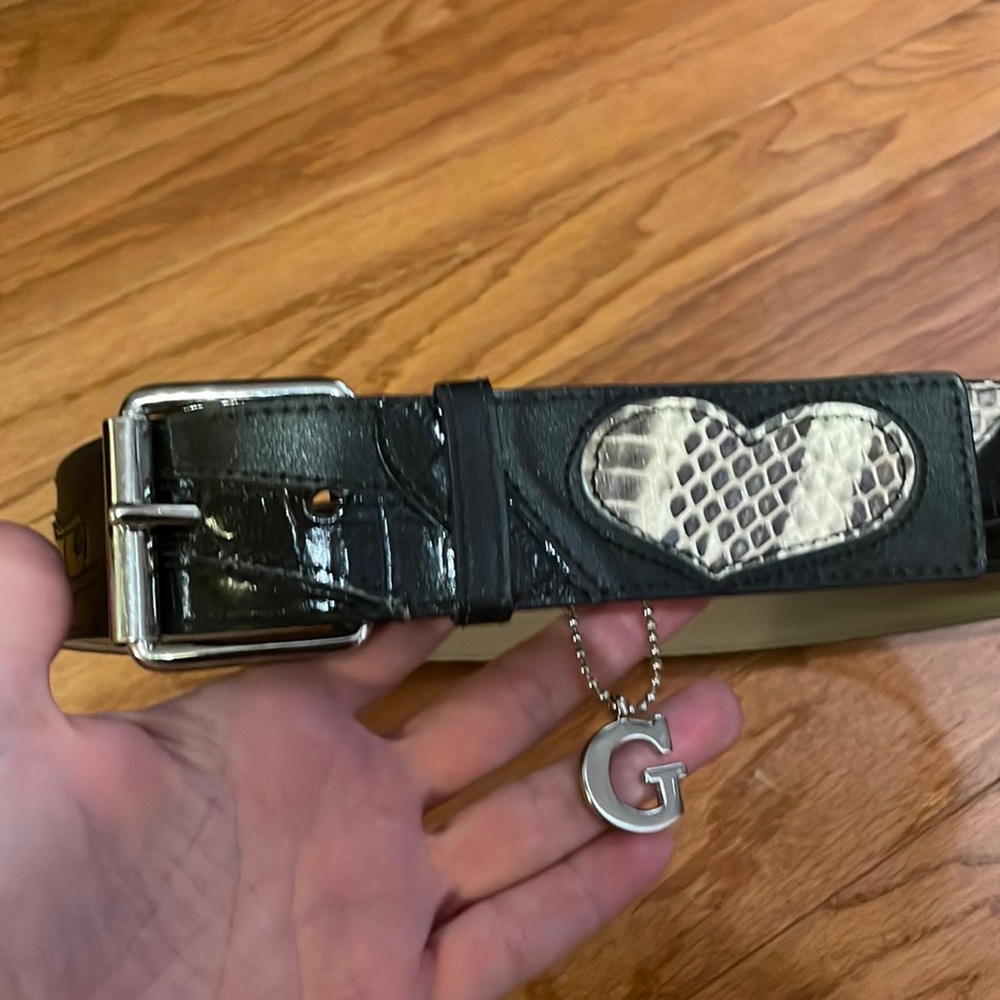 Guess Leather Heart Snake Print Belt